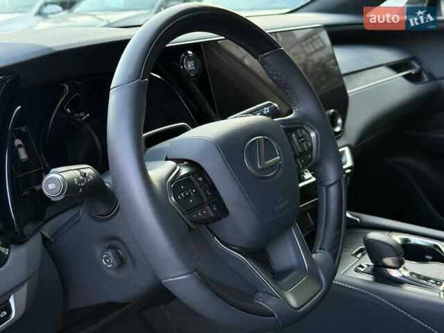 Білий Лексус РХ, об'ємом двигуна 2.4 л та пробігом 6 тис. км за 57500 $, фото 20 на Automoto.ua