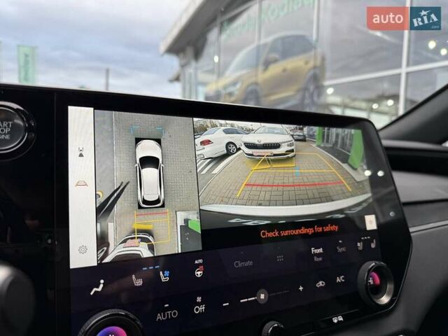 Белый Лексус РХ, объемом двигателя 2.4 л и пробегом 6 тыс. км за 63000 $, фото 31 на Automoto.ua