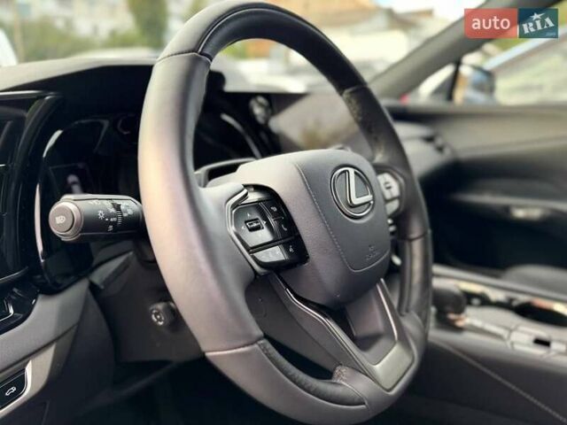 Белый Лексус РХ, объемом двигателя 2.4 л и пробегом 5 тыс. км за 64000 $, фото 22 на Automoto.ua