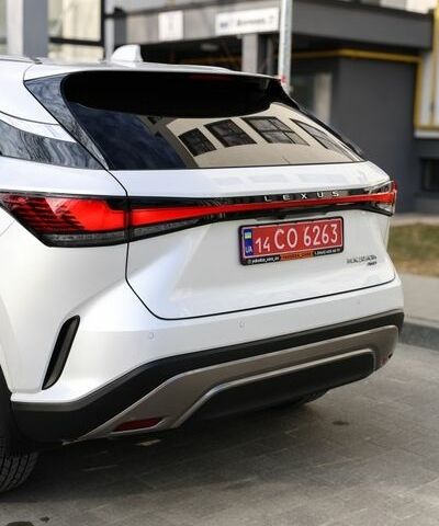 Белый Лексус РХ, объемом двигателя 2.5 л и пробегом 11 тыс. км за 72000 $, фото 8 на Automoto.ua