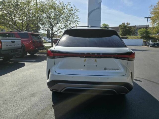 Белый Лексус РХ, объемом двигателя 2.5 л и пробегом 11 тыс. км за 41000 $, фото 5 на Automoto.ua