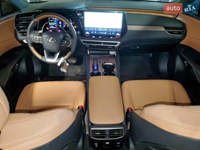 Белый Лексус РХ, объемом двигателя 2.4 л и пробегом 30 тыс. км за 24000 $, фото 7 на Automoto.ua