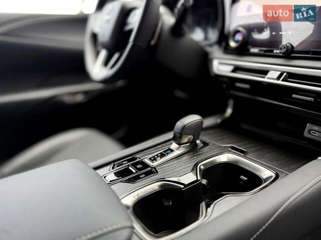 Белый Лексус РХ, объемом двигателя 2.4 л и пробегом 6 тыс. км за 63000 $, фото 20 на Automoto.ua