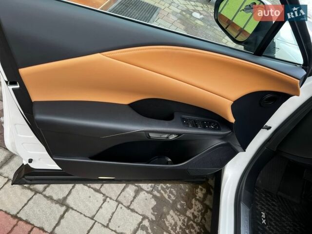 Білий Лексус РХ, об'ємом двигуна 2.5 л та пробігом 11 тис. км за 720 $, фото 16 на Automoto.ua
