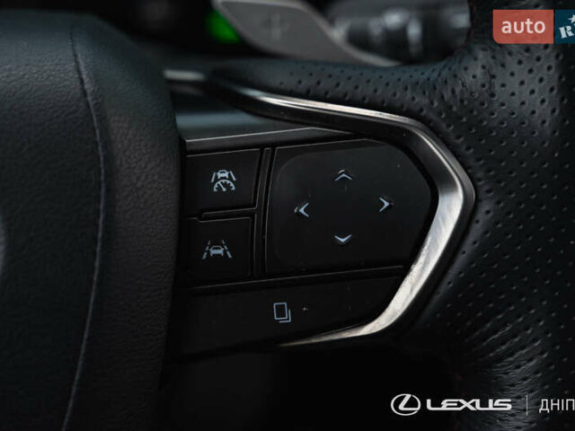 Білий Лексус РХ, об'ємом двигуна 2.4 л та пробігом 43 тис. км за 88000 $, фото 19 на Automoto.ua
