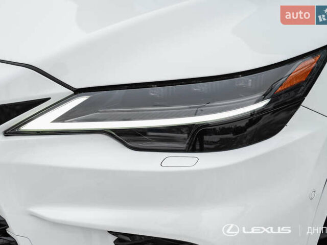 Білий Лексус РХ, об'ємом двигуна 2.4 л та пробігом 43 тис. км за 88000 $, фото 1 на Automoto.ua