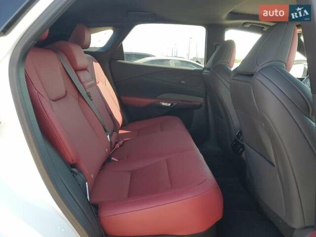 Белый Лексус РХ, объемом двигателя 2.4 л и пробегом 13 тыс. км за 21999 $, фото 10 на Automoto.ua