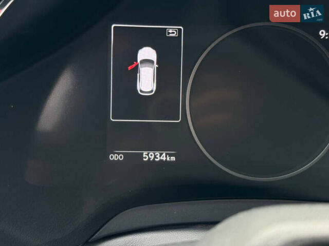 Білий Лексус РХ, об'ємом двигуна 2.4 л та пробігом 6 тис. км за 57500 $, фото 28 на Automoto.ua