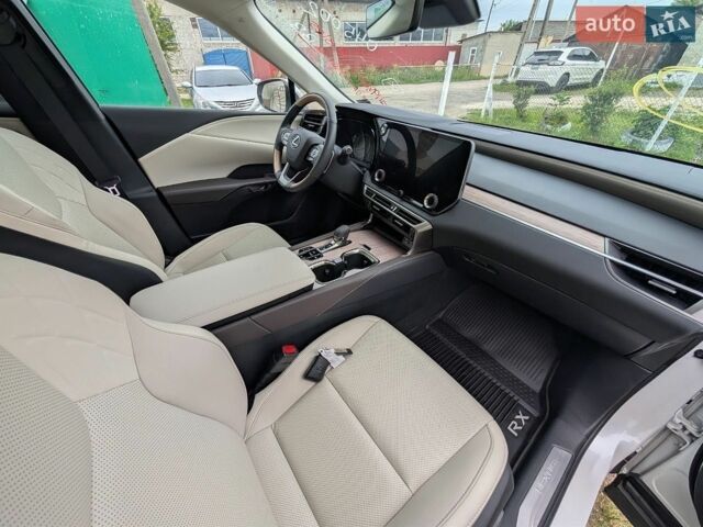 Белый Лексус РХ, объемом двигателя 2.5 л и пробегом 44 тыс. км за 68750 $, фото 9 на Automoto.ua