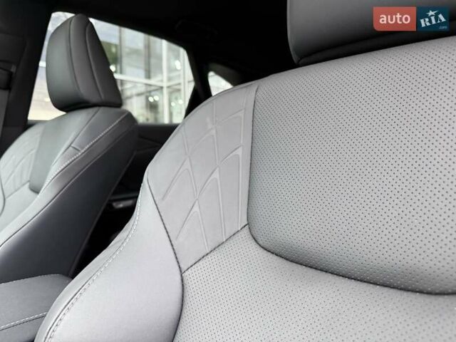Белый Лексус РХ, объемом двигателя 2.4 л и пробегом 6 тыс. км за 63000 $, фото 34 на Automoto.ua