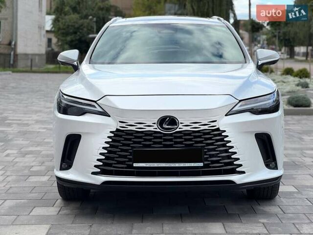 Белый Лексус РХ, объемом двигателя 2.4 л и пробегом 5 тыс. км за 64000 $, фото 2 на Automoto.ua