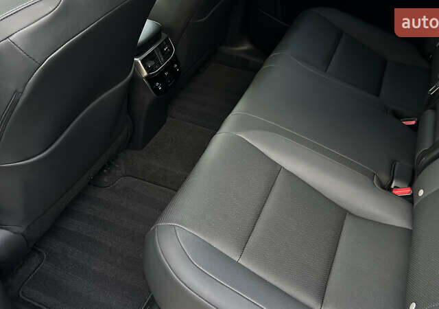 Лексус РХ 2024 в Львове на Automoto.ua Белый Лексус РХ, объемом двигателя 2.5 л и пробегом 1 тыс. км за 66000 $, фото 32 на Automoto.ua