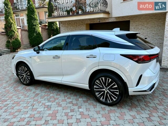 Білий Лексус РХ, об'ємом двигуна 2.5 л та пробігом 40 тис. км за 67000 $, фото 13 на Automoto.ua