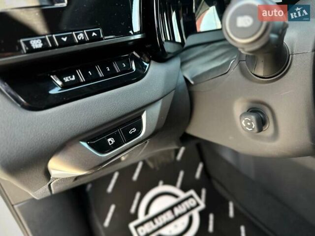 Белый Лексус РХ, объемом двигателя 2.4 л и пробегом 6 тыс. км за 65000 $, фото 58 на Automoto.ua