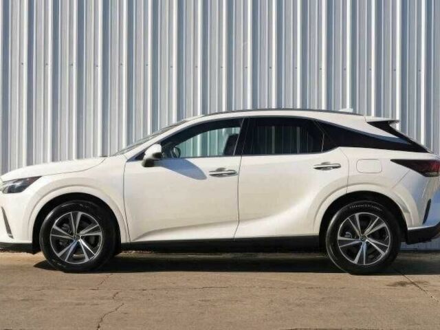 Белый Лексус РХ, объемом двигателя 2.4 л и пробегом 15 тыс. км за 28000 $, фото 3 на Automoto.ua