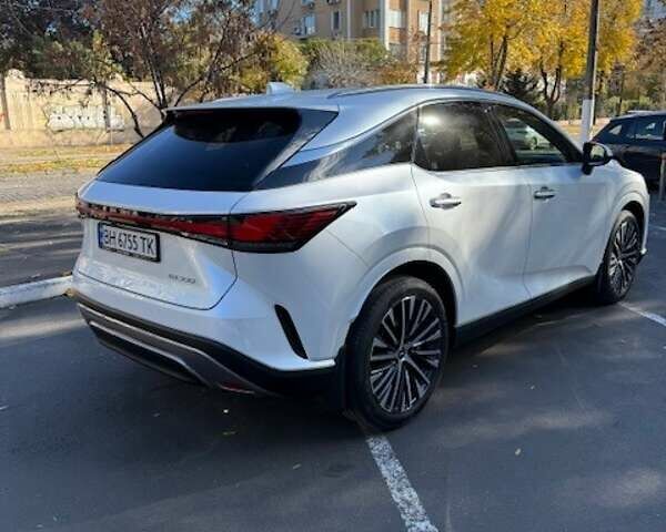 Лексус РХ 2024 в Одессе на Automoto.ua Белый Лексус РХ, объемом двигателя 2.39 л и пробегом 1 тыс. км за 72500 $, фото 4 на Automoto.ua