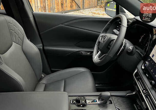 Лексус РХ 2024 в Львове на Automoto.ua Белый Лексус РХ, объемом двигателя 2.5 л и пробегом 1 тыс. км за 66000 $, фото 47 на Automoto.ua