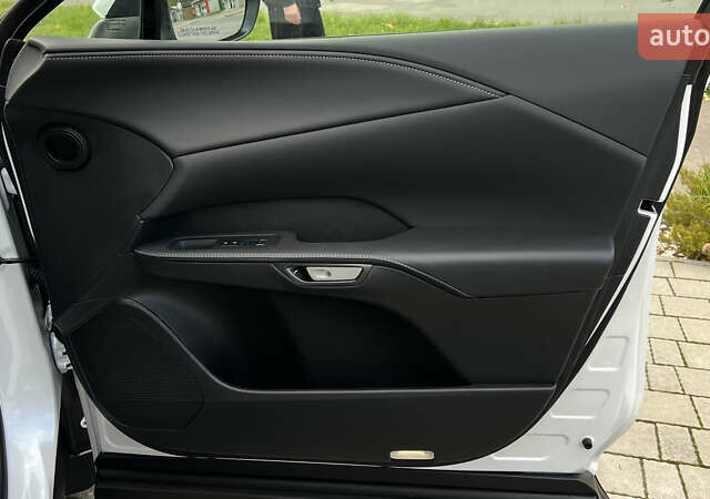 Лексус РХ 2024 в Львове на Automoto.ua Белый Лексус РХ, объемом двигателя 2.5 л и пробегом 1 тыс. км за 66000 $, фото 50 на Automoto.ua