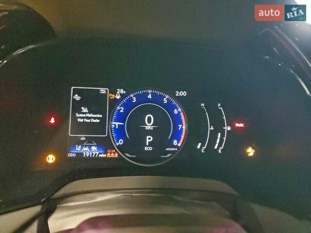 Белый Лексус РХ, объемом двигателя 2.4 л и пробегом 30 тыс. км за 24000 $, фото 8 на Automoto.ua