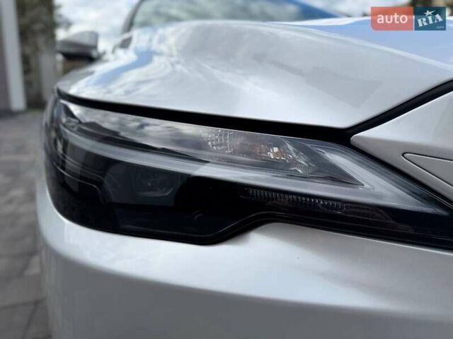 Белый Лексус РХ, объемом двигателя 2.4 л и пробегом 5 тыс. км за 64000 $, фото 12 на Automoto.ua