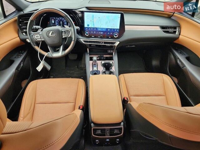 Білий Лексус РХ, об'ємом двигуна 0 л та пробігом 22 тис. км за 21500 $, фото 6 на Automoto.ua