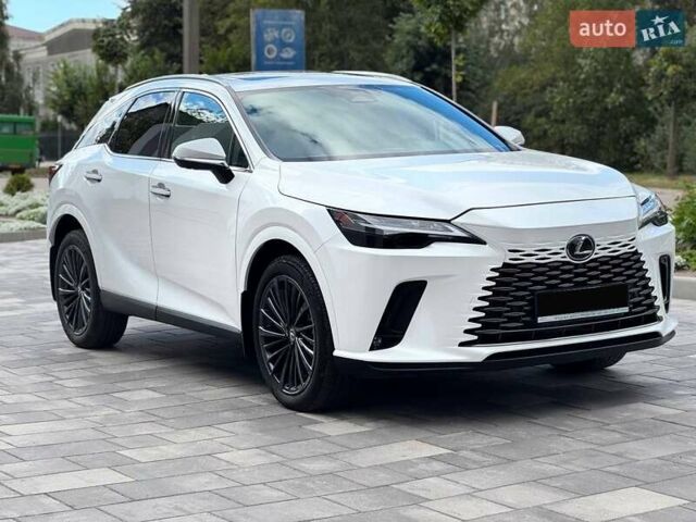 Белый Лексус РХ, объемом двигателя 2.4 л и пробегом 5 тыс. км за 64000 $, фото 3 на Automoto.ua