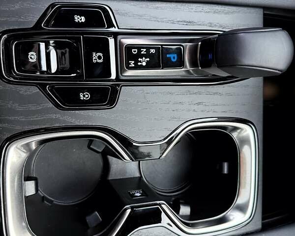 Белый Лексус РХ, объемом двигателя 2.4 л и пробегом 6 тыс. км за 63000 $, фото 35 на Automoto.ua