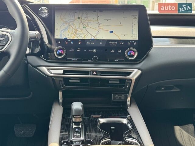 Белый Лексус РХ, объемом двигателя 2.5 л и пробегом 5 тыс. км за 86900 $, фото 34 на Automoto.ua