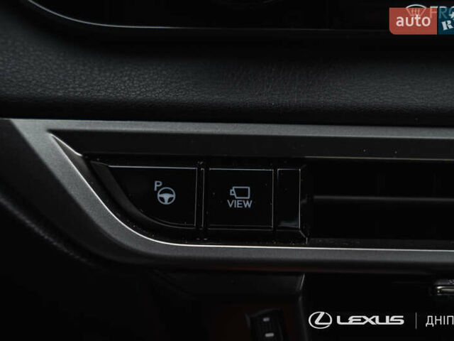 Білий Лексус РХ, об'ємом двигуна 2.4 л та пробігом 43 тис. км за 88000 $, фото 22 на Automoto.ua