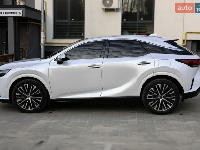 Белый Лексус РХ, объемом двигателя 2.5 л и пробегом 11 тыс. км за 72000 $, фото 4 на Automoto.ua