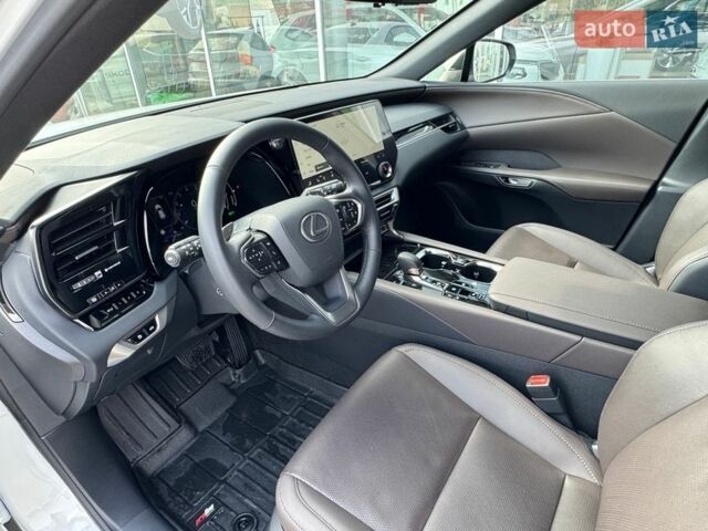 Белый Лексус РХ, объемом двигателя 2.5 л и пробегом 5 тыс. км за 86900 $, фото 20 на Automoto.ua