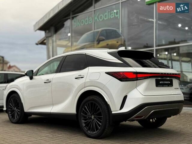 Белый Лексус РХ, объемом двигателя 2.4 л и пробегом 6 тыс. км за 63000 $, фото 2 на Automoto.ua