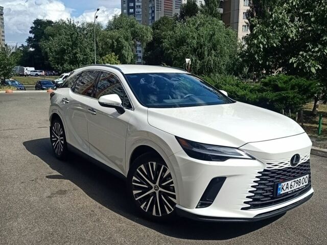 Білий Лексус РХ, об'ємом двигуна 2.4 л та пробігом 11 тис. км за 76000 $, фото 2 на Automoto.ua