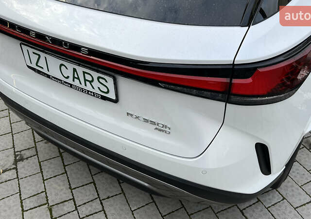 Лексус РХ 2024 в Львове на Automoto.ua Белый Лексус РХ, объемом двигателя 2.5 л и пробегом 1 тыс. км за 66000 $, фото 8 на Automoto.ua