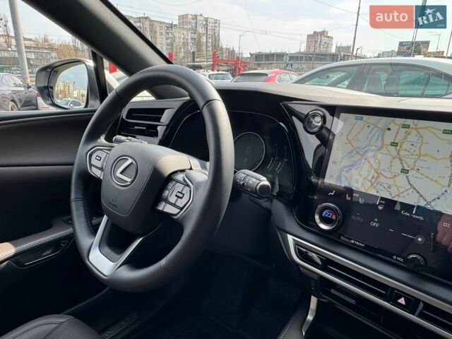 Белый Лексус РХ, объемом двигателя 2.5 л и пробегом 5 тыс. км за 85990 $, фото 38 на Automoto.ua