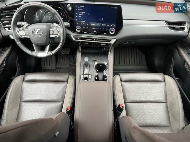 Білий Лексус РХ, об'ємом двигуна 2.5 л та пробігом 8 тис. км за 93241 $, фото 9 на Automoto.ua