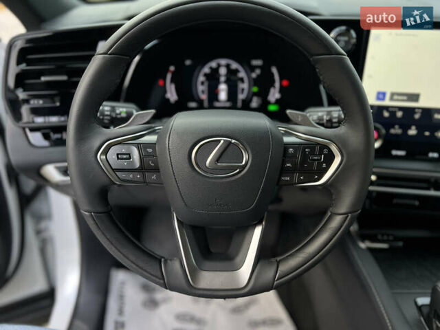 Лексус РХ 2024 в Львове на Automoto.ua Белый Лексус РХ, объемом двигателя 2.5 л и пробегом 1 тыс. км за 66000 $, фото 11 на Automoto.ua