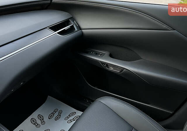 Лексус РХ 2024 в Львове на Automoto.ua Белый Лексус РХ, объемом двигателя 2.5 л и пробегом 1 тыс. км за 66000 $, фото 18 на Automoto.ua