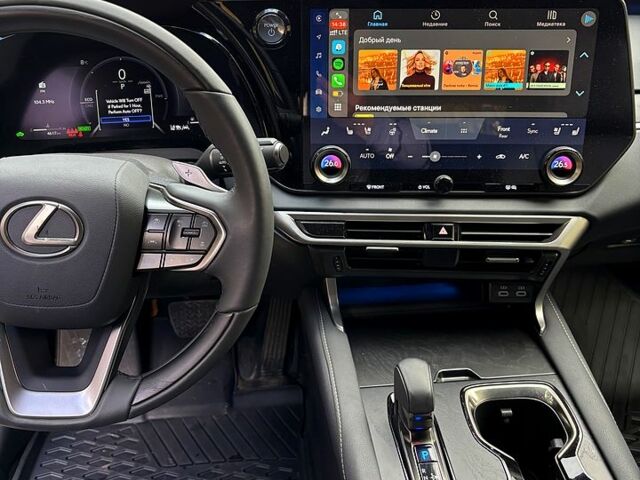 Белый Лексус РХ, объемом двигателя 2.5 л и пробегом 4 тыс. км за 93000 $, фото 8 на Automoto.ua
