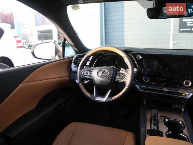 Белый Лексус РХ, объемом двигателя 2.5 л и пробегом 1 тыс. км за 77000 $, фото 13 на Automoto.ua