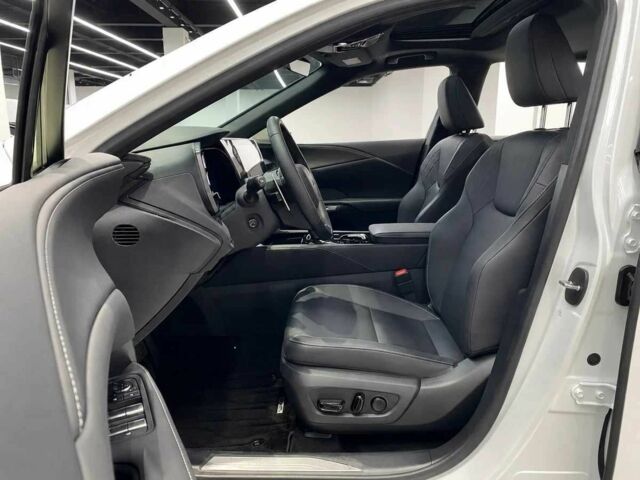 Білий Лексус РХ, об'ємом двигуна 0 л та пробігом 1 тис. км за 49000 $, фото 5 на Automoto.ua