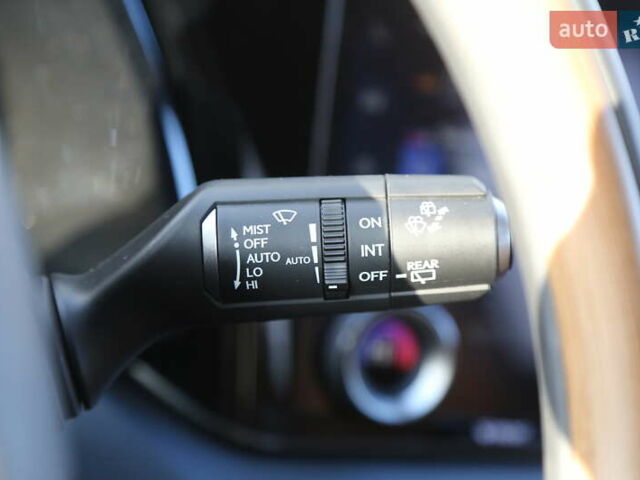 Белый Лексус РХ, объемом двигателя 2.5 л и пробегом 1 тыс. км за 77000 $, фото 22 на Automoto.ua