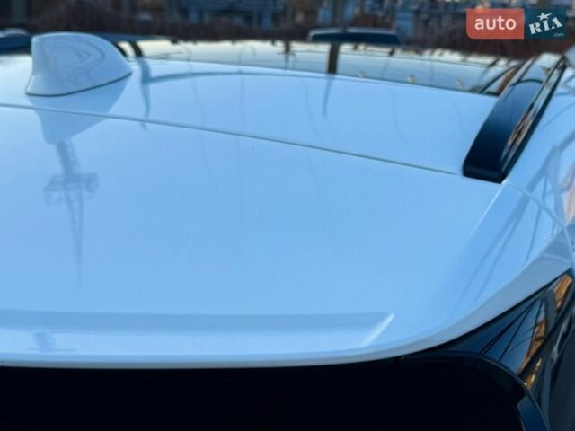 Белый Лексус РХ, объемом двигателя 2.39 л и пробегом 4 тыс. км за 86500 $, фото 6 на Automoto.ua