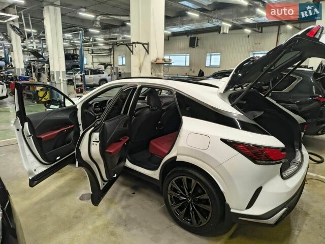 Білий Лексус РХ, об'ємом двигуна 2.4 л та пробігом 7 тис. км за 84000 $, фото 9 на Automoto.ua