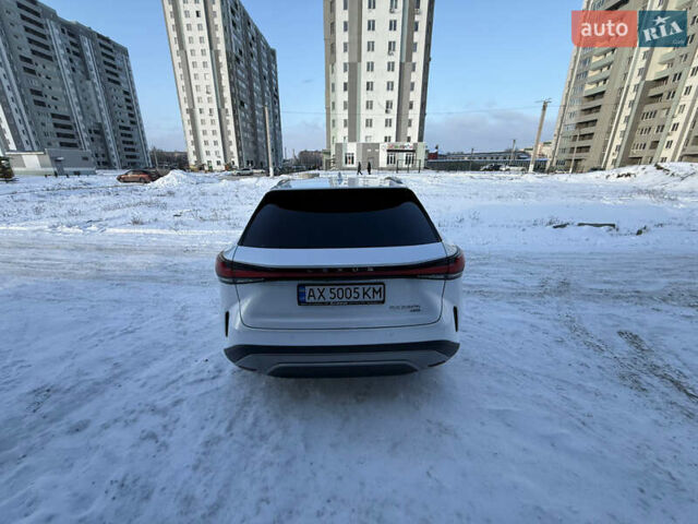 Белый Лексус РХ, объемом двигателя 2.5 л и пробегом 7 тыс. км за 77000 $, фото 6 на Automoto.ua