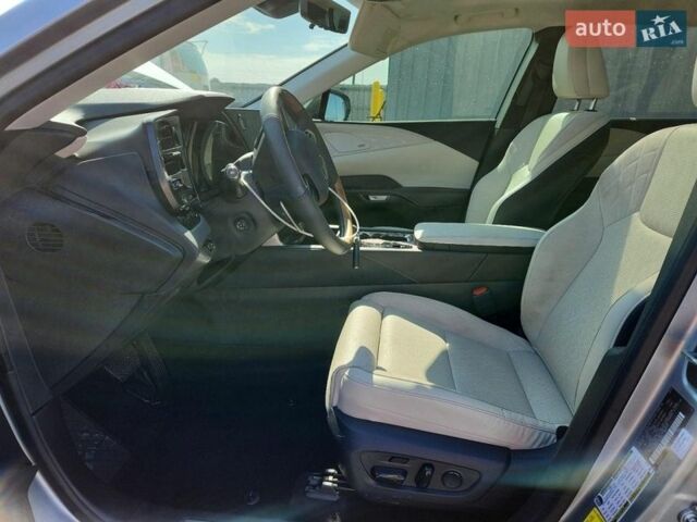 Білий Лексус РХ, об'ємом двигуна 2.4 л та пробігом 4 тис. км за 20000 $, фото 6 на Automoto.ua