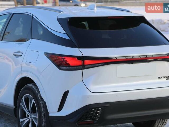 Белый Лексус РХ, объемом двигателя 2.5 л и пробегом 1 тыс. км за 77000 $, фото 7 на Automoto.ua