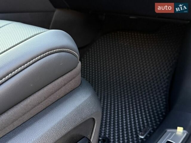 Белый Лексус РХ, объемом двигателя 2.39 л и пробегом 4 тыс. км за 86500 $, фото 24 на Automoto.ua