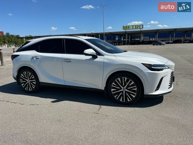 Білий Лексус РХ, об'ємом двигуна 2.39 л та пробігом 23 тис. км за 72000 $, фото 4 на Automoto.ua