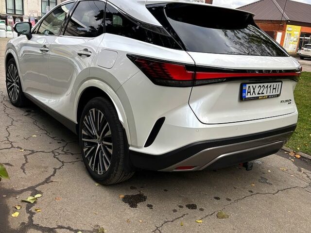 Білий Лексус РХ, об'ємом двигуна 2.5 л та пробігом 4 тис. км за 93000 $, фото 5 на Automoto.ua
